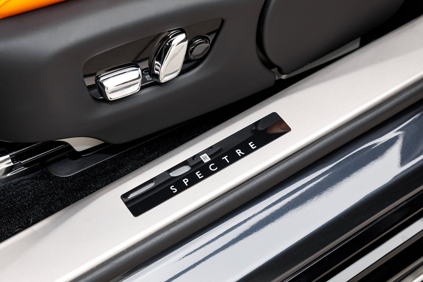 Certified 2024 Rolls-Royce Spectre w/ Spectre Launch Package image 24