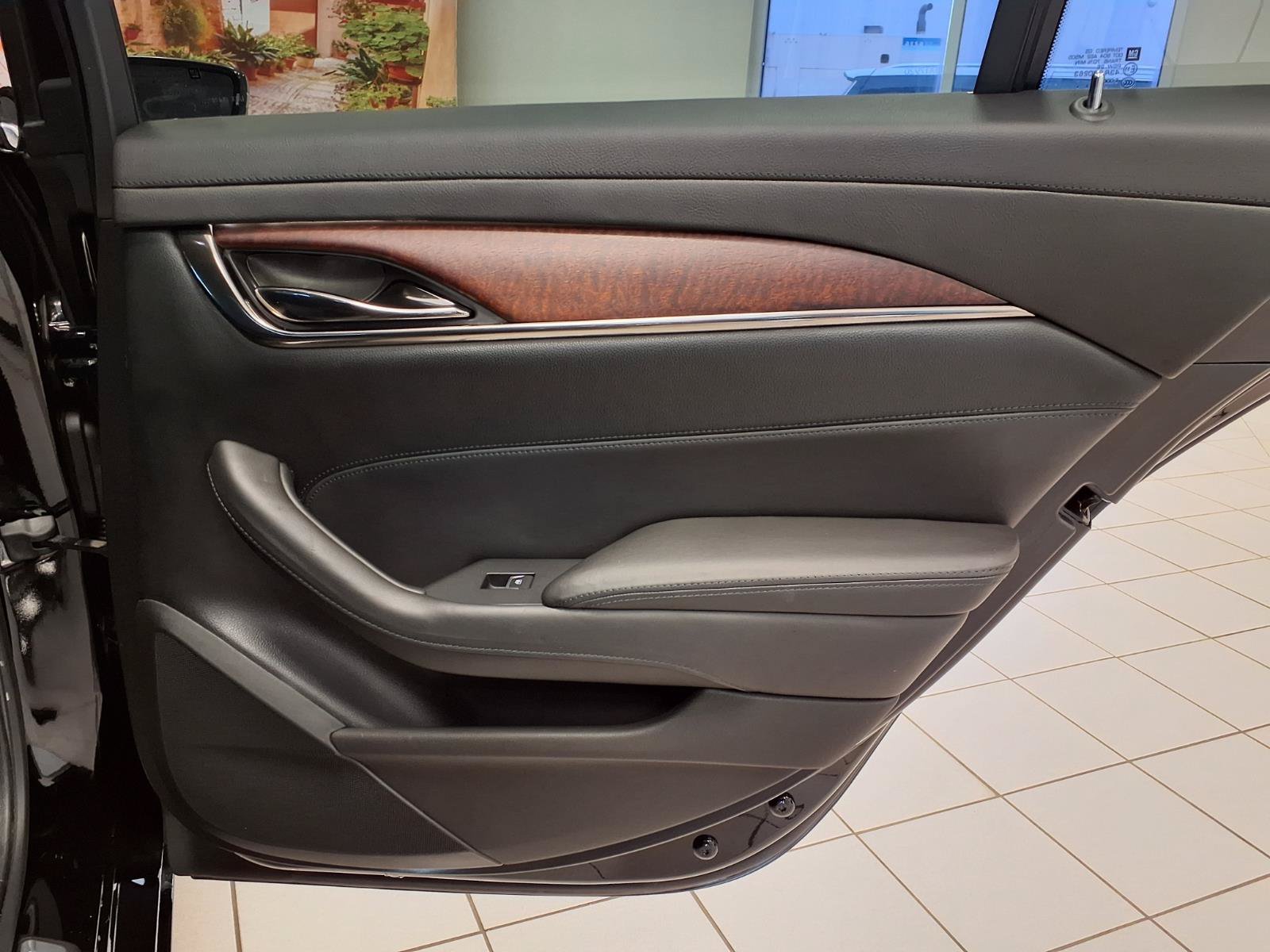 Used 2017 Cadillac CTS Sedan w/ Seating Package RWD image 13
