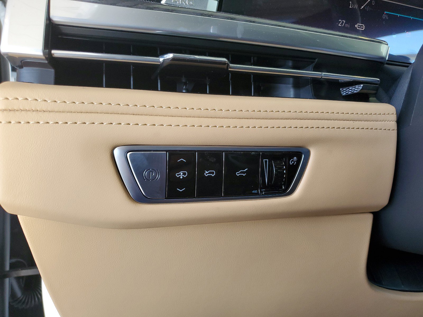 New 2025 Cadillac Escalade IQ Sport 2 image 19