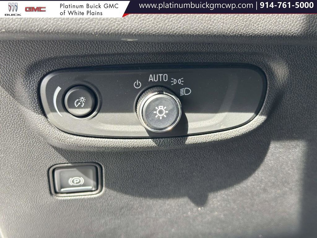 Used 2022 GMC Terrain SLE w/ Driver Convenience Package image 22