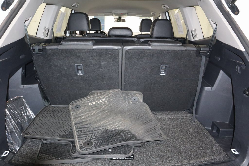 Used 2019 Volkswagen Atlas SE w/ Towing Package image 17