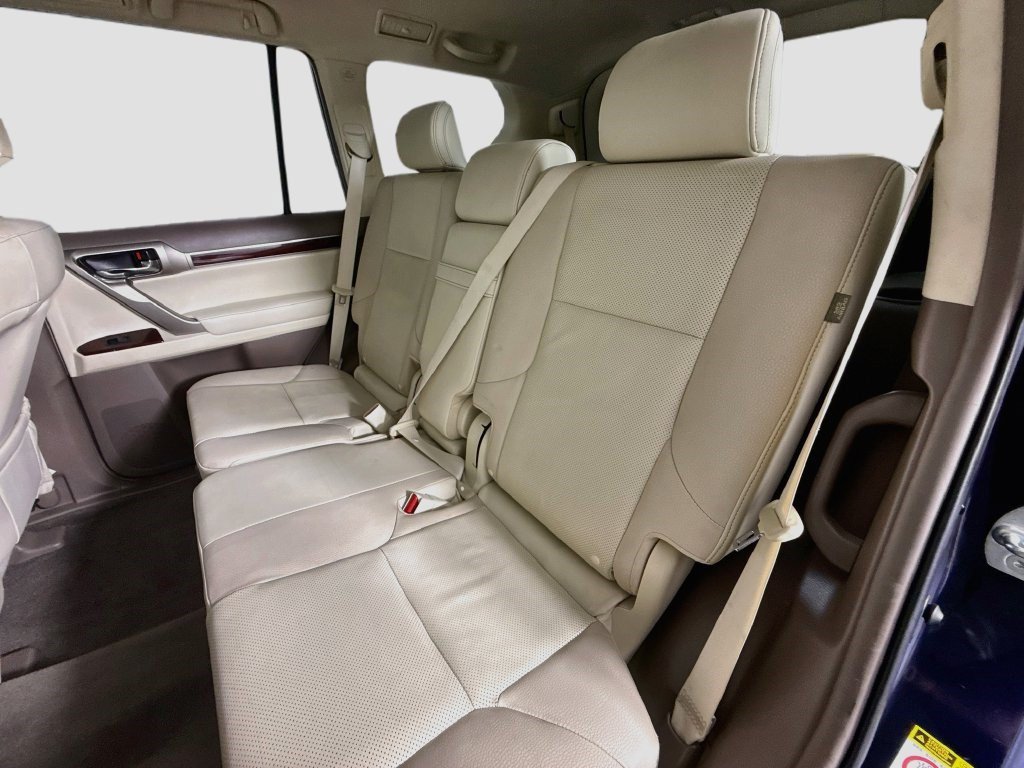 Used 2019 Lexus GX 460 Premium w/ Premium Package AWD/4WD image 24