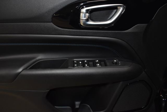 New 2026 Jeep Compass Limited image 24