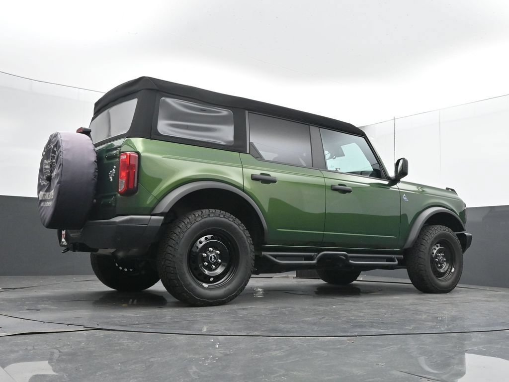 Used 2023 Ford Bronco Black Diamond AWD/4WD image 23