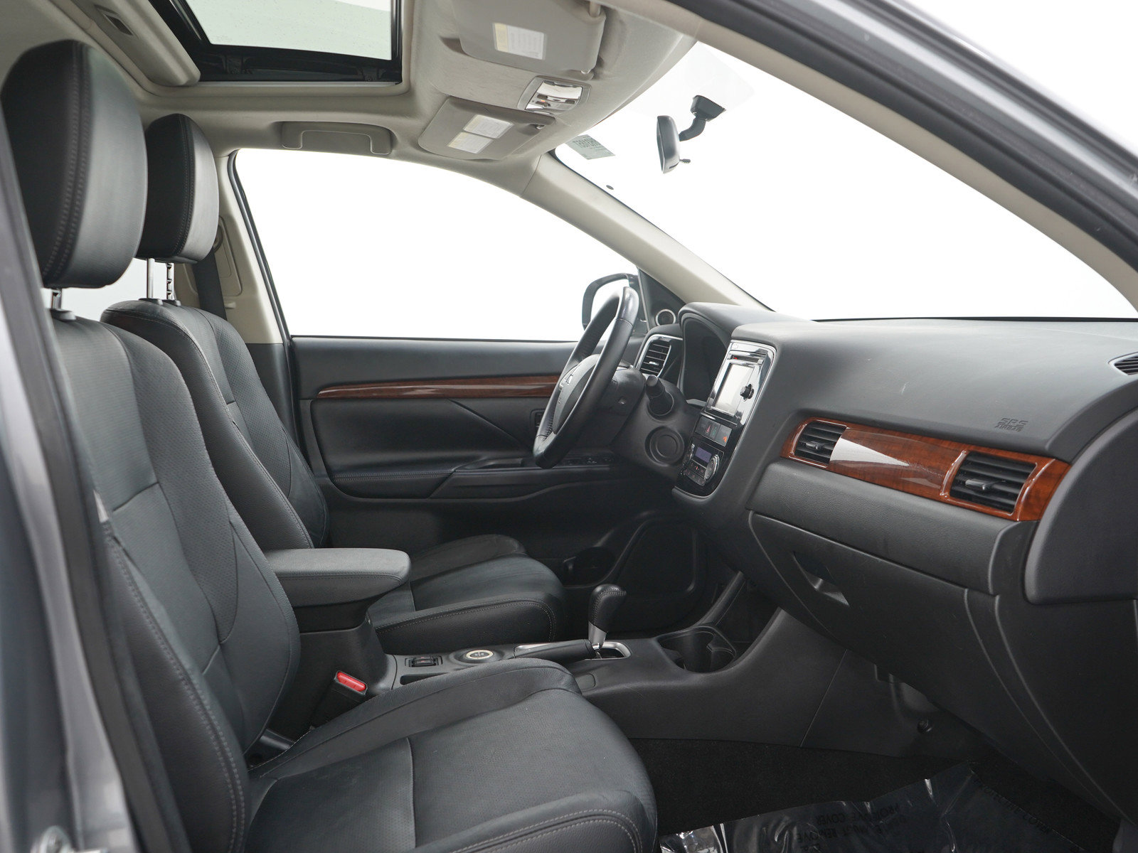 Used 2014 Mitsubishi Outlander SE AWD/4WD image 13
