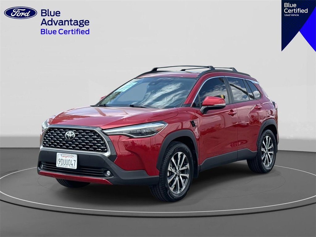 Used 2022 Toyota Corolla Cross XLE video 1