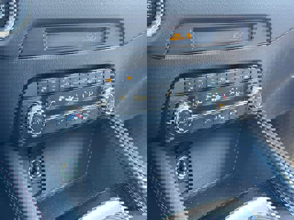 Used 2024 MAZDA CX-5 Carbon Edition image 36