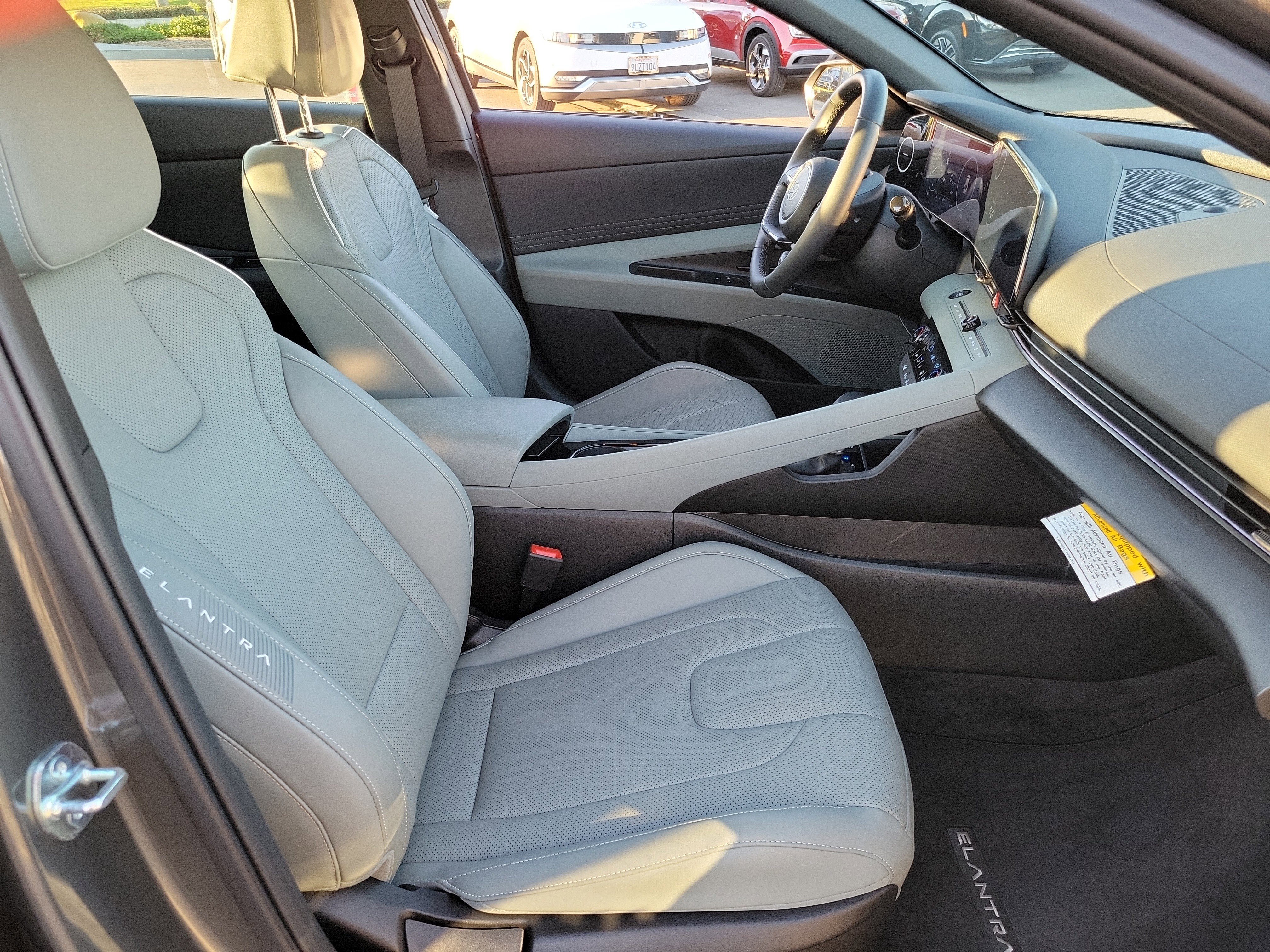 Certified 2025 Hyundai Elantra Limited image 20