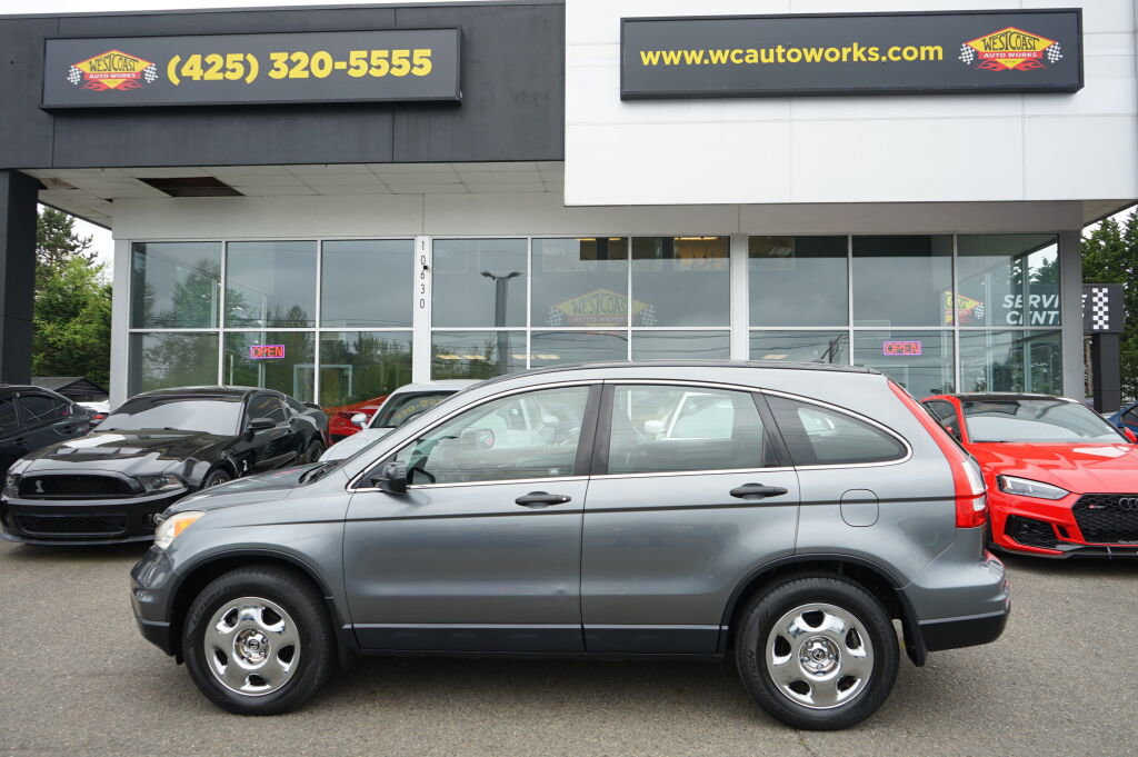 Used 2011 Honda CR-V LX image 2