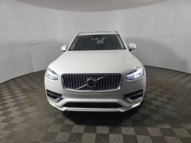 Used 2023 Volvo XC90 B6 Plus w/ Protection Package Premier image 2