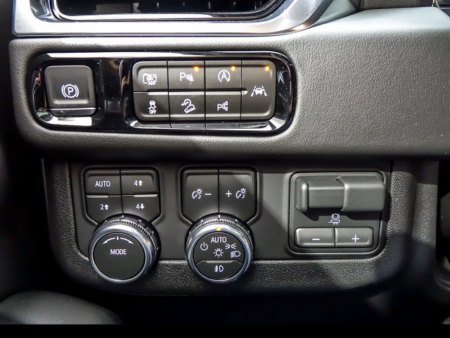New 2026 GMC Yukon Elevation w/ Elevation Premium Package AWD/4WD image 21
