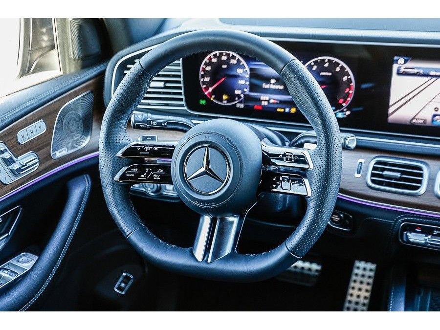 New 2026 Mercedes-Benz GLS 580 4MATIC image 13