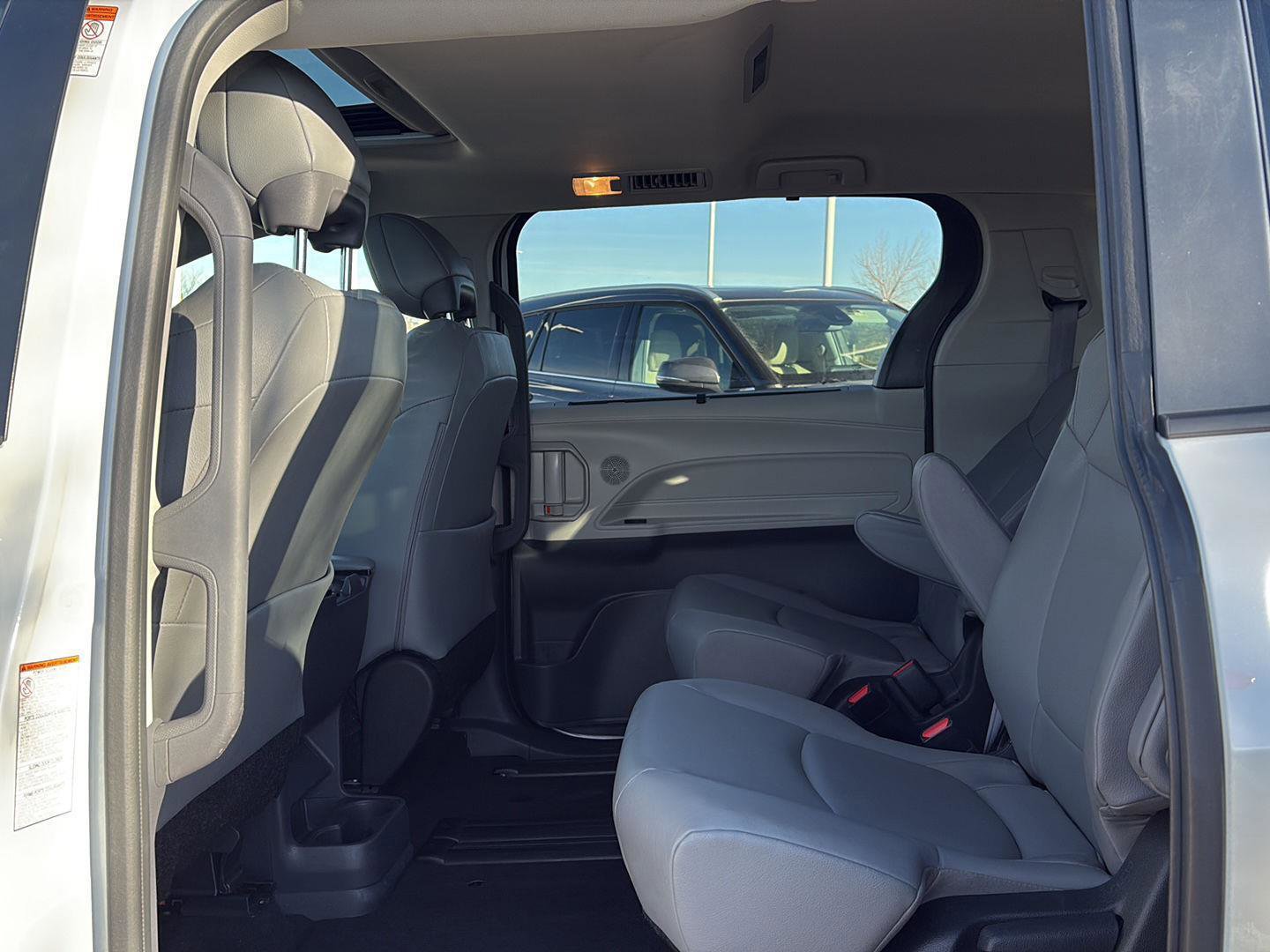 Used 2023 Toyota Sienna XLE image 20