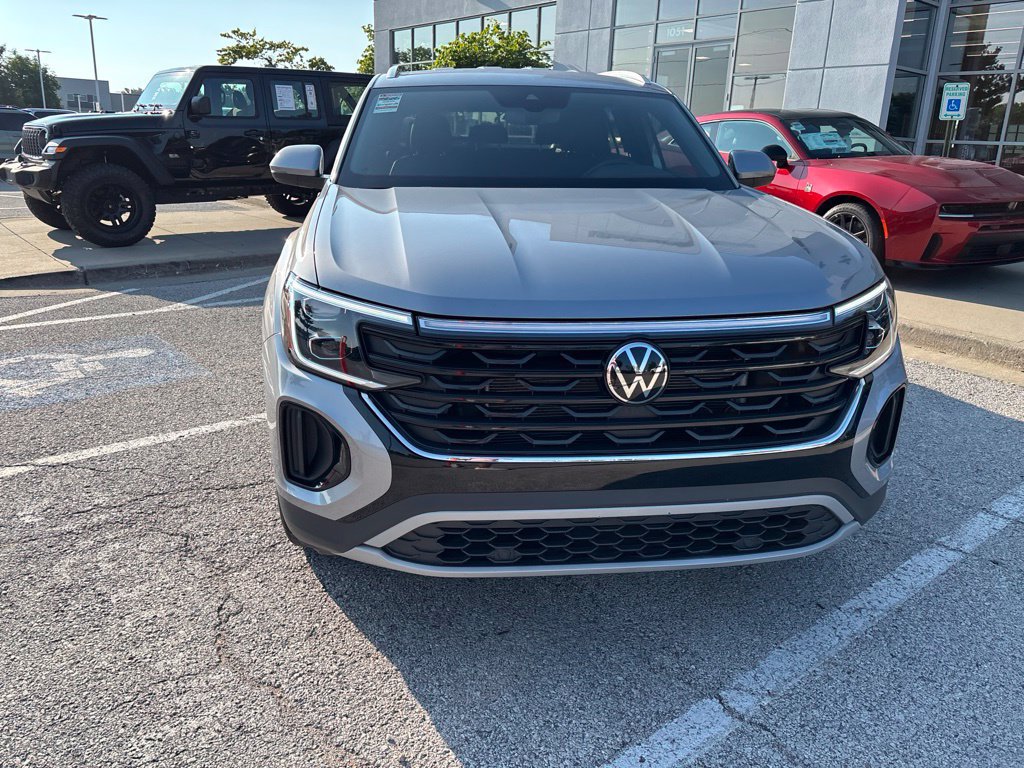 Used 2026 Volkswagen Atlas Cross Sport SE AWD/4WD image 9