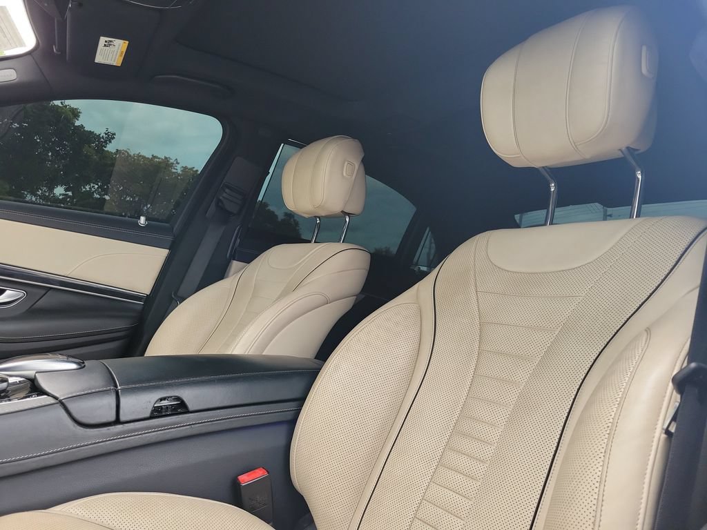 Used 2018 Mercedes-Benz S 560 Sedan image 25