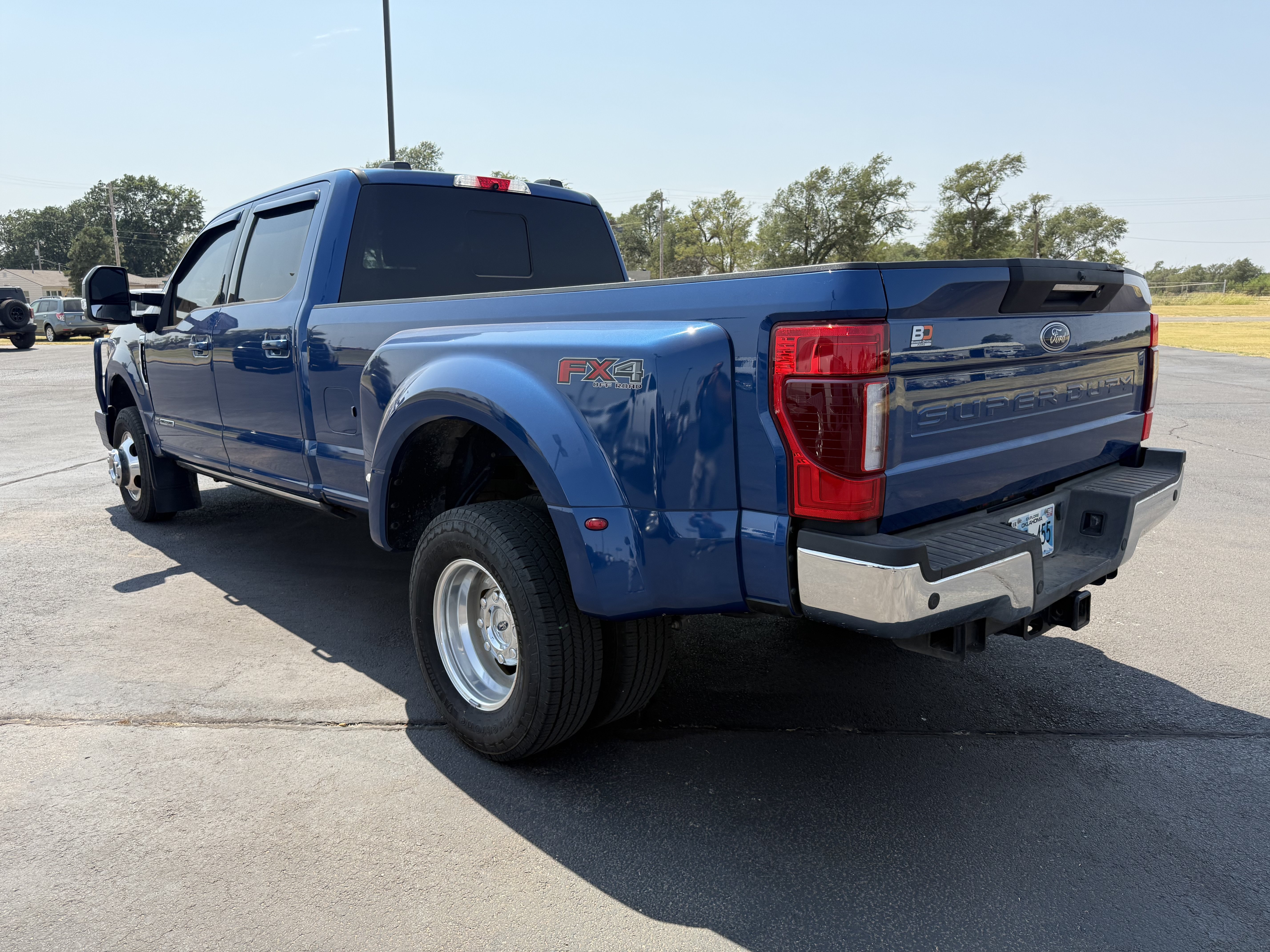 Used 2022 Ford F350 Lariat w/ Lariat Ultimate Package AWD/4WD image 4