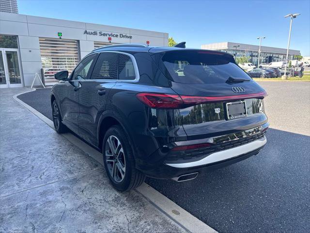 Certified 2025 Audi Q5 Premium Plus w/ Premium Plus AWD/4WD image 8