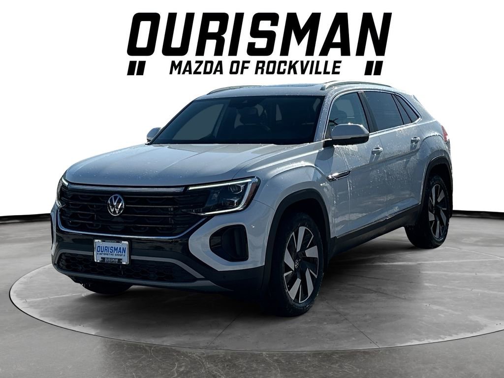 Used 2025 Volkswagen Atlas Cross Sport SEL image 2