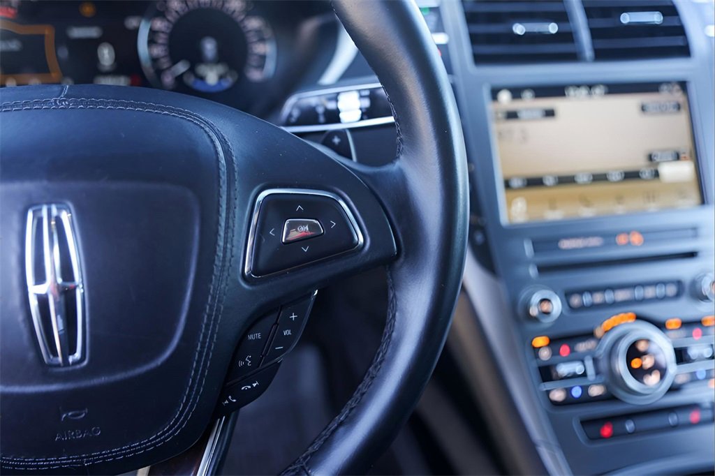 Used 2017 Lincoln MKZ Select w/ Technology Package image 13