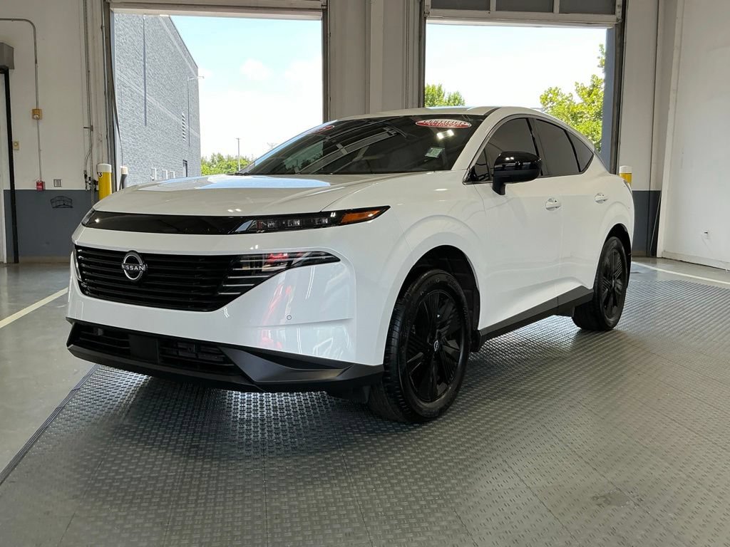 Used 2025 Nissan Murano SV AWD/4WD image 2