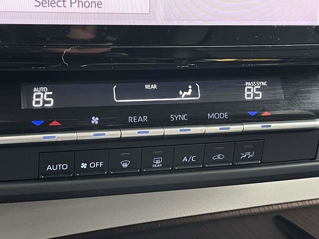 Used 2022 Toyota Sienna LE image 28