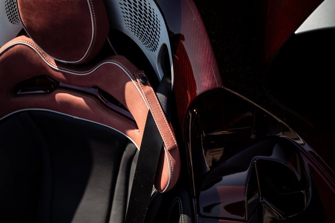 Used 2021 McLaren Elva RWD image 38