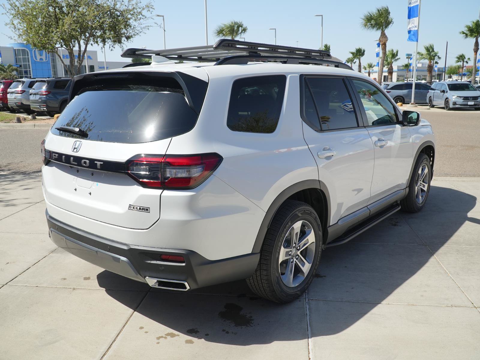 Used 2026 Honda Pilot EX-L image 8