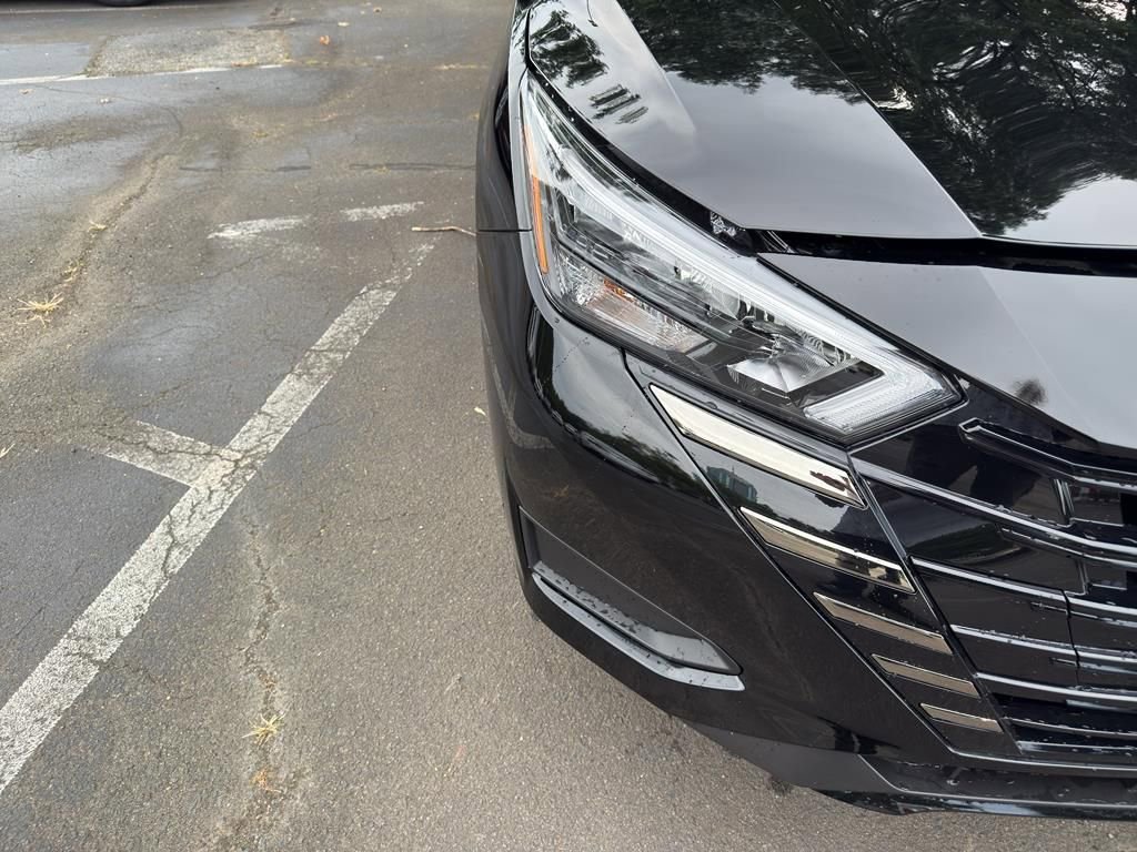 New 2025 Nissan Versa SR image 10