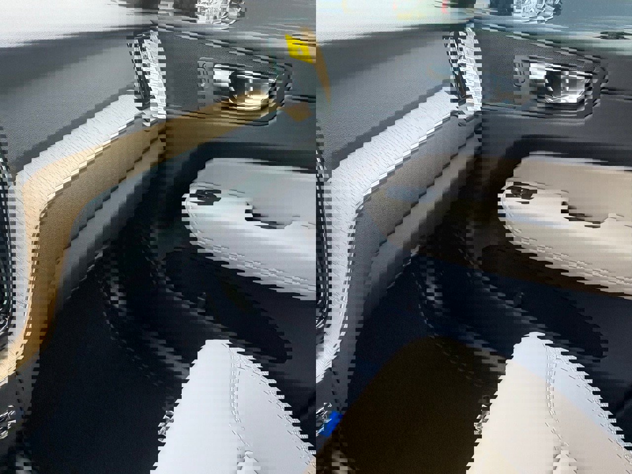 New 2026 Volvo XC60 B5 Plus w/ Protection Package Premier image 13