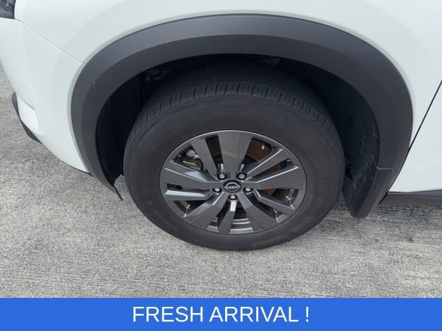 Used 2024 Nissan Pathfinder S image 19