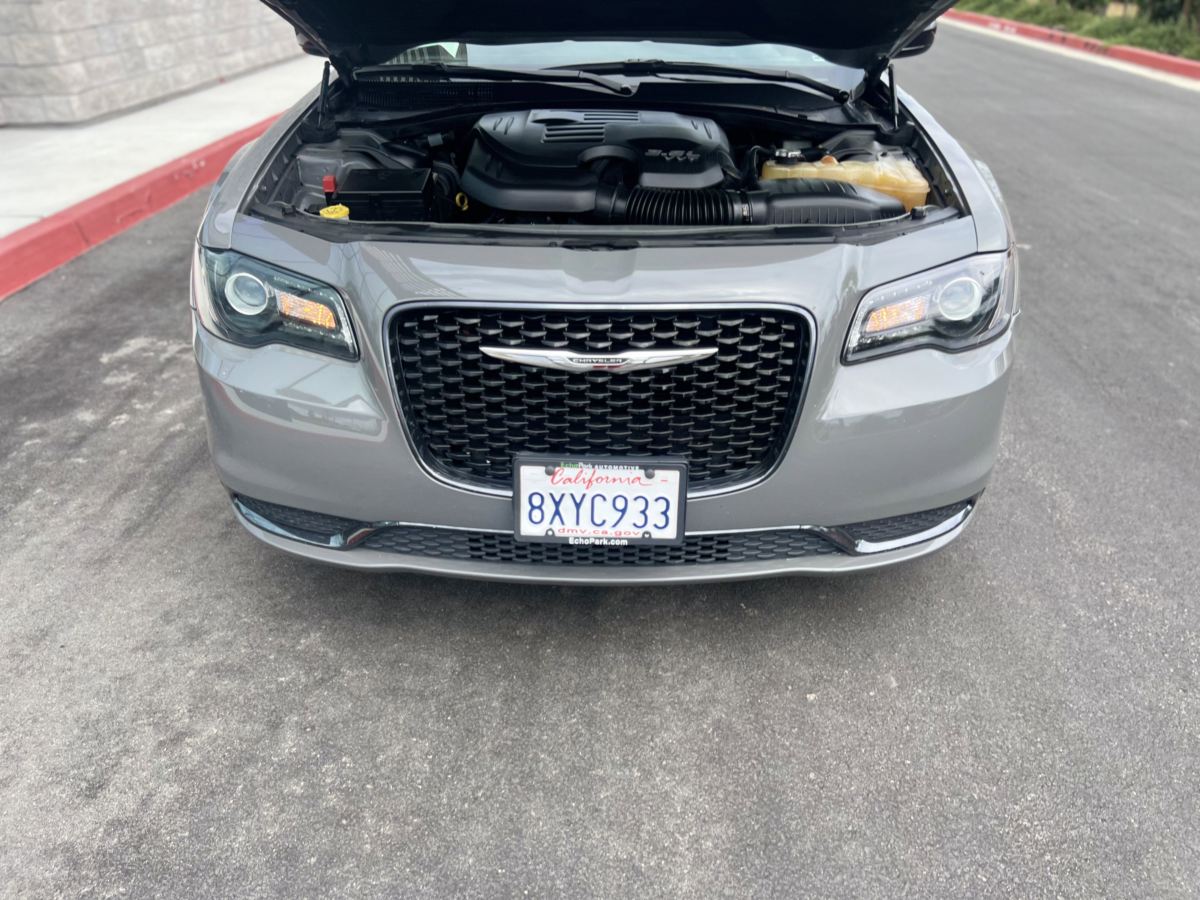 Used 2019 Chrysler 300 Touring w/ Sport Appearance Package image 17