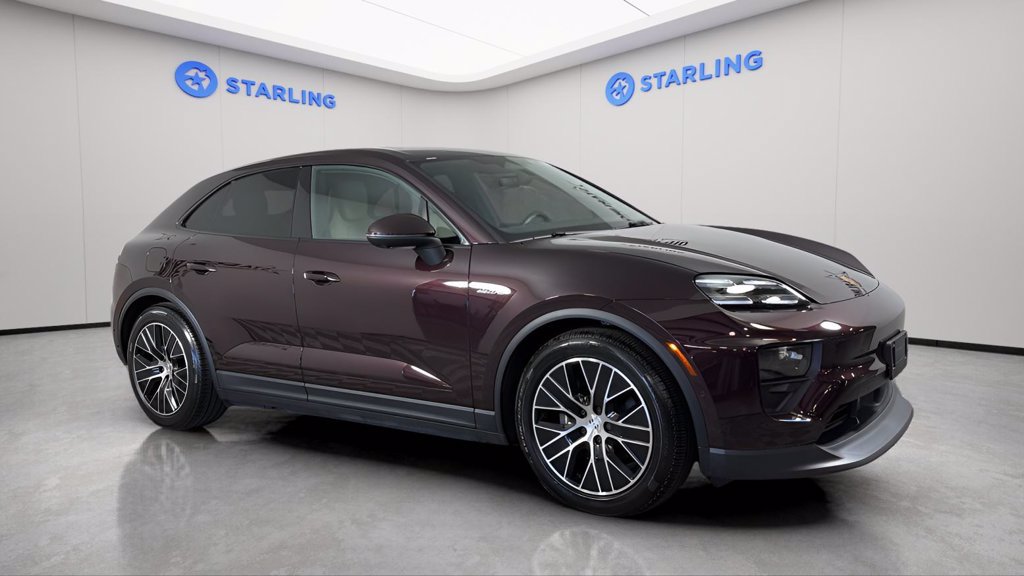 Used 2025 Porsche Macan Electric w/ Premium Package RWD image 12