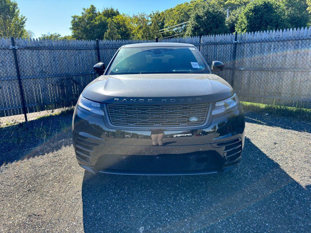 New 2026 Land Rover Range Rover Velar Dynamic SE image 2