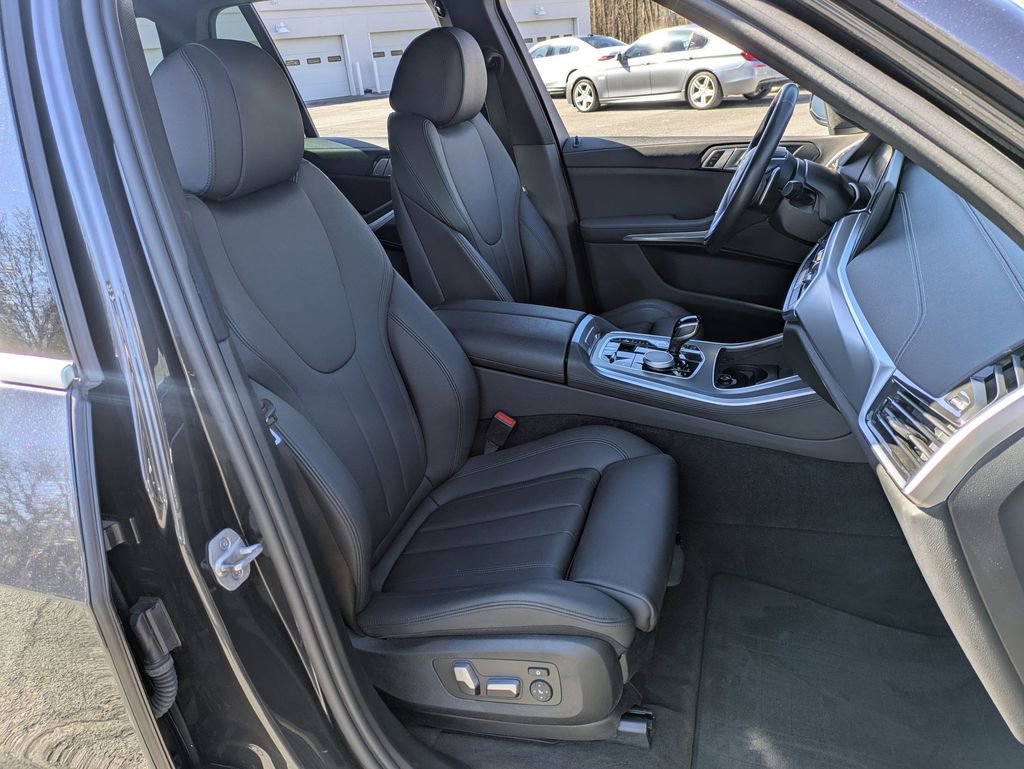 Used 2022 BMW X5 xDrive45e image 25