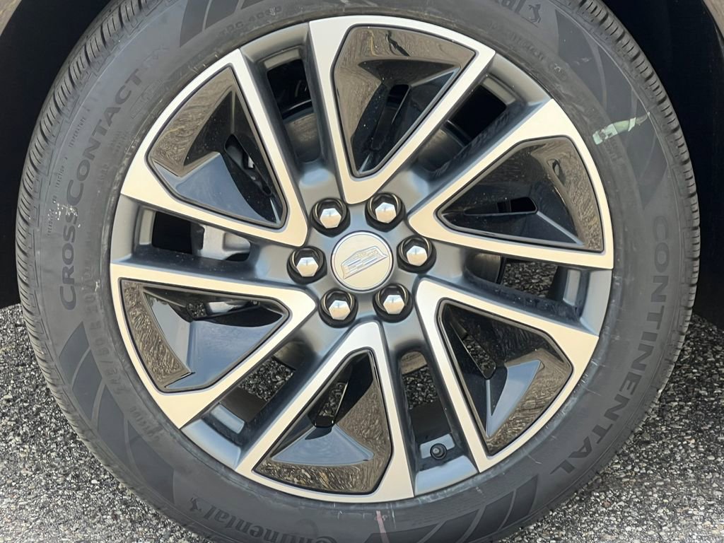 New 2026 Cadillac Optiq Sport 1 w/ LPO, Floor Liner Package AWD/4WD image 6
