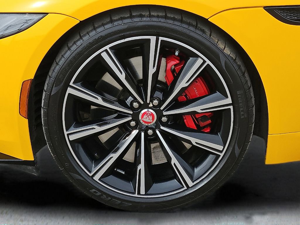 Used 2021 Jaguar F-TYPE R image 11