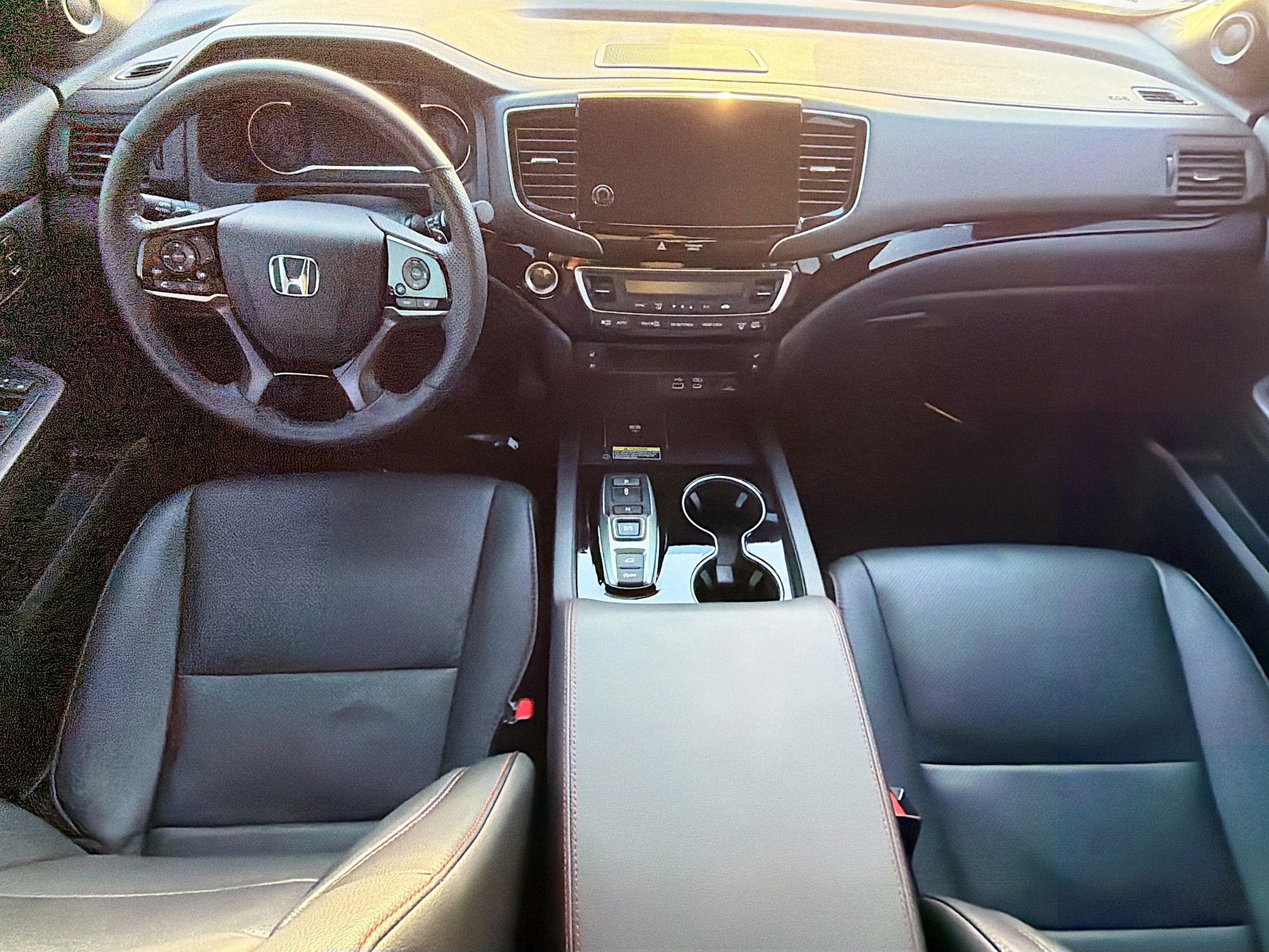 Used 2025 Honda Passport Black Edition image 15