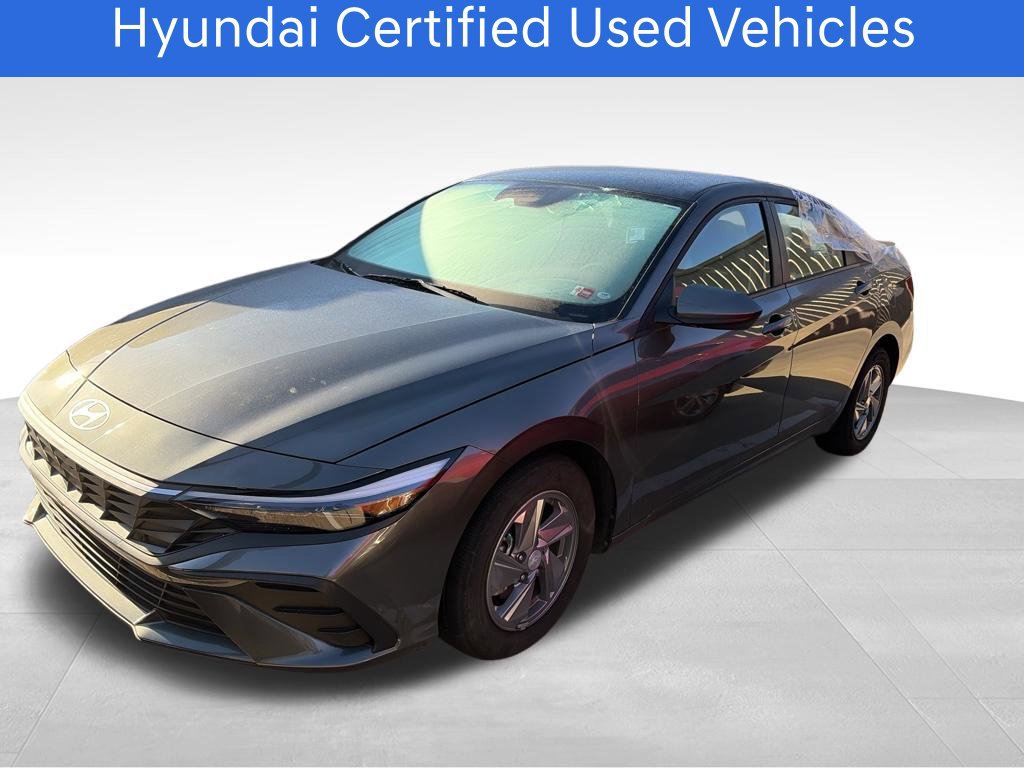 Used 2025 Hyundai Elantra SE