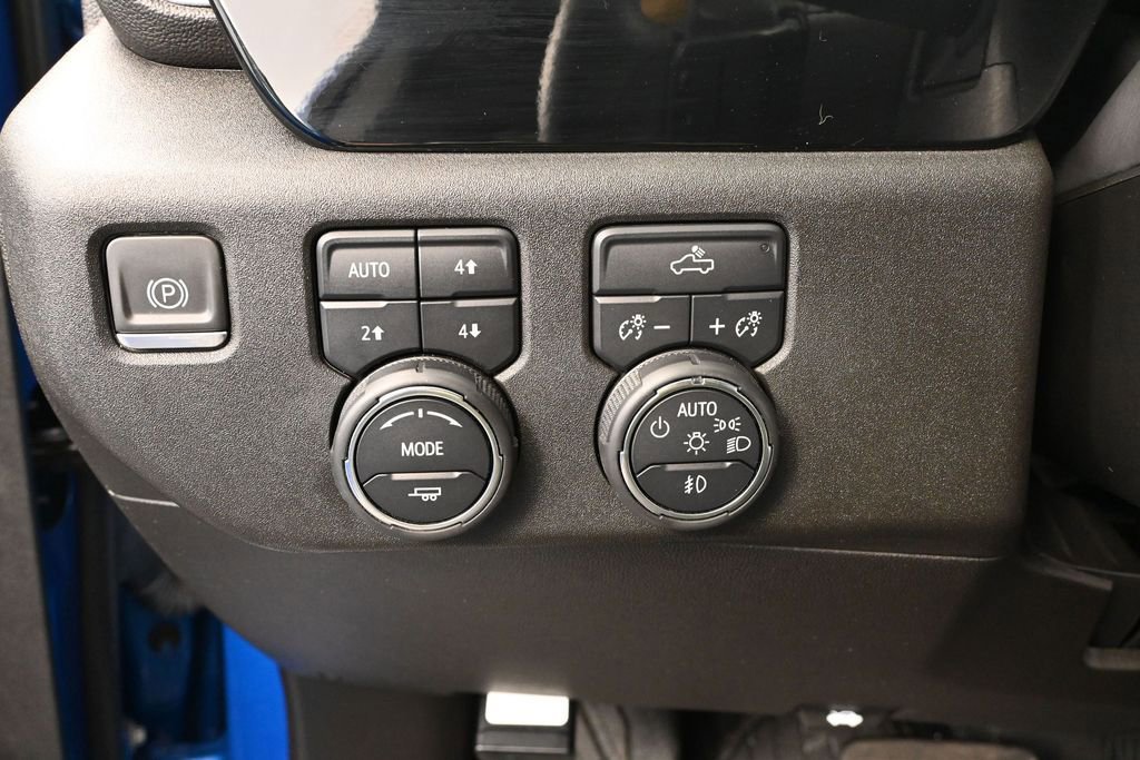 Used 2024 Chevrolet Silverado 1500 RST w/ Z71 Off-Road Package AWD/4WD image 36