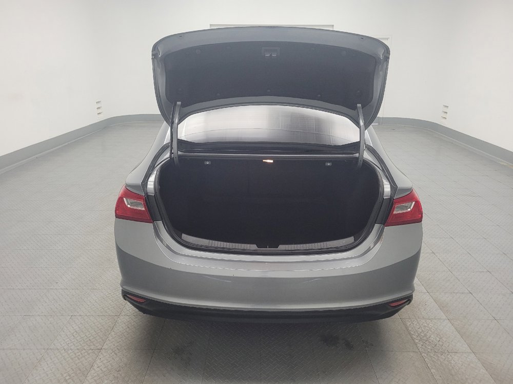 Used 2023 Chevrolet Malibu LS image 29