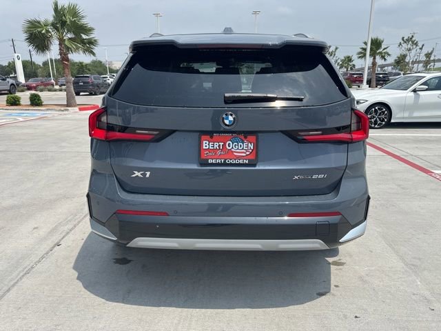 New 2026 BMW X1 xDrive28i w/ Convenience Package AWD/4WD image 5