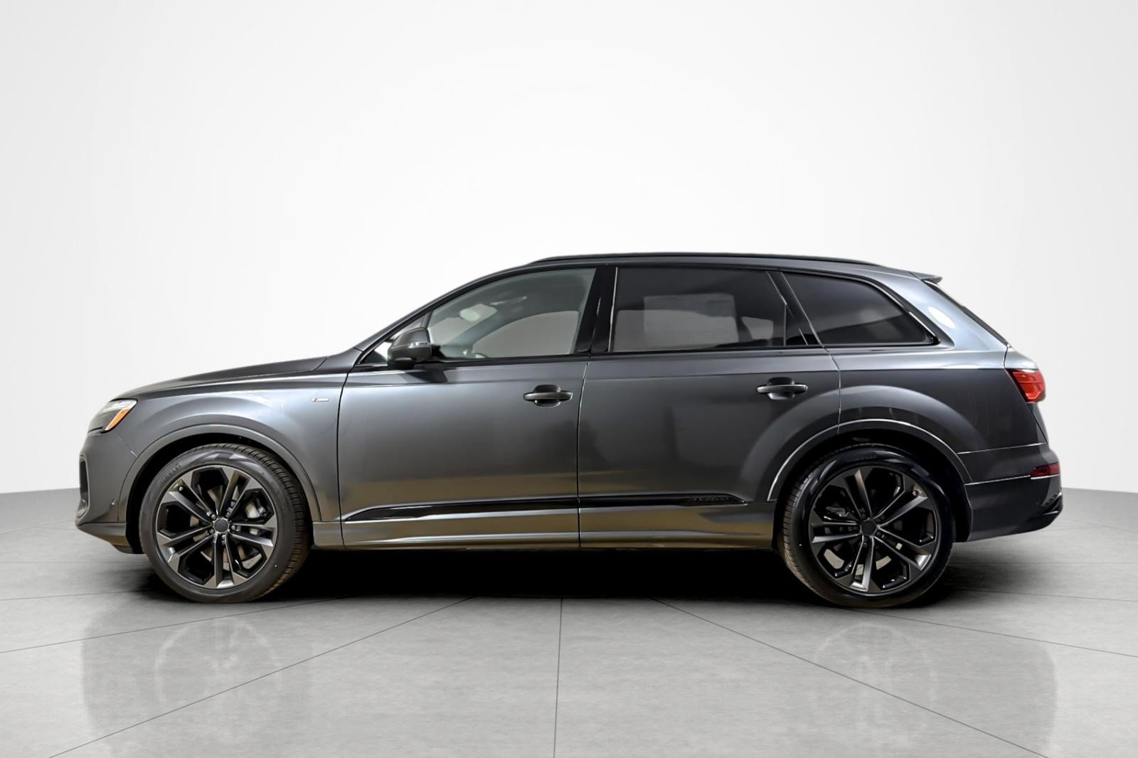 New 2026 Audi Q7 Premium Plus AWD/4WD image 3