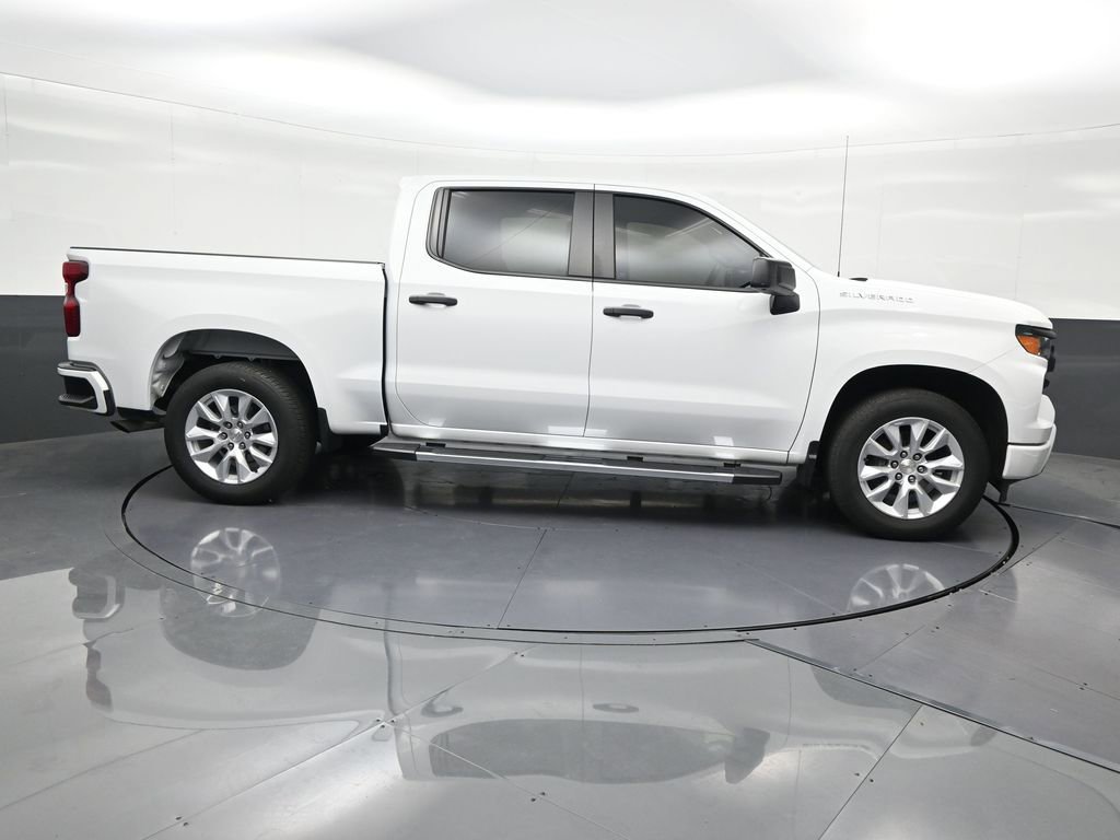 Used 2024 Chevrolet Silverado 1500 Custom RWD image 7