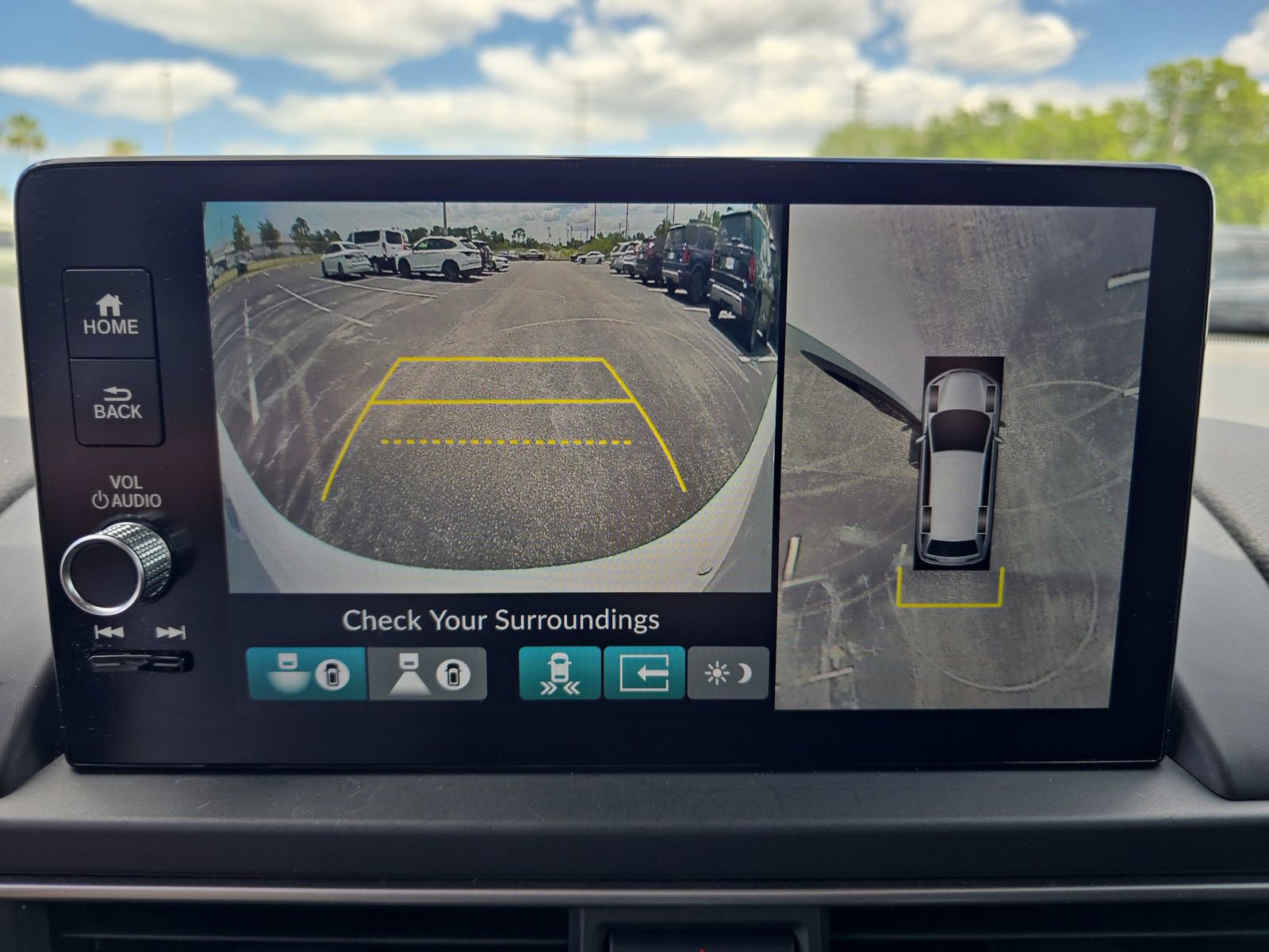 Certified 2025 Honda Pilot Black Edition image 20