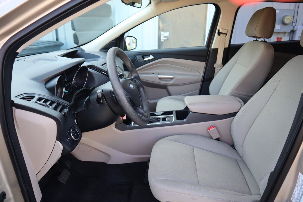 Used 2017 Ford Escape SE FWD image 50