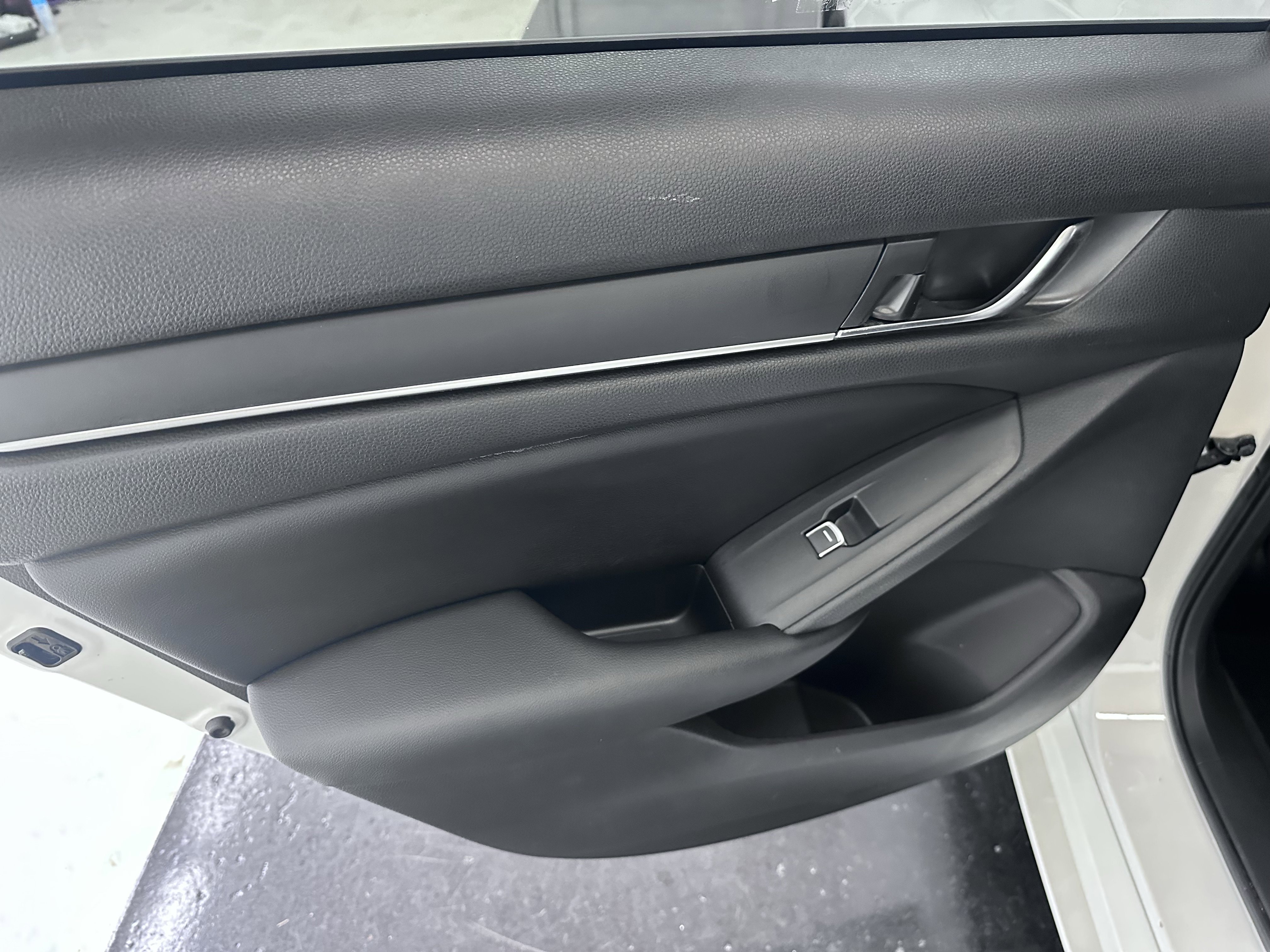 Used 2020 Honda Accord LX image 28