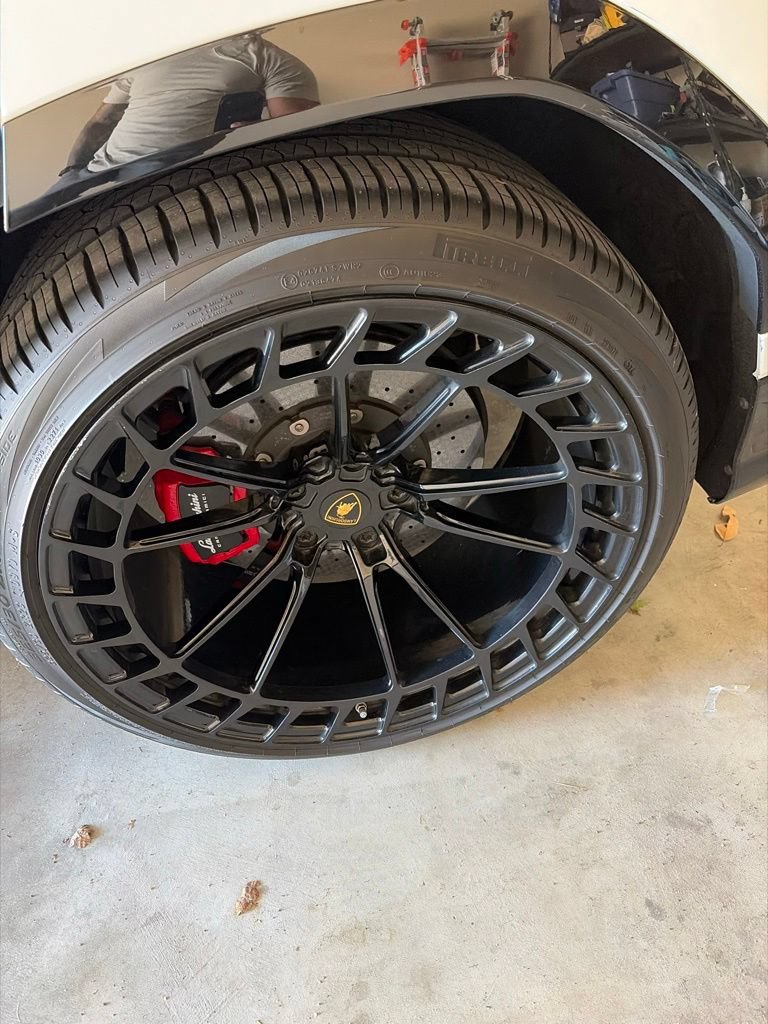 Used 2019 Lamborghini Urus AWD/4WD image 33