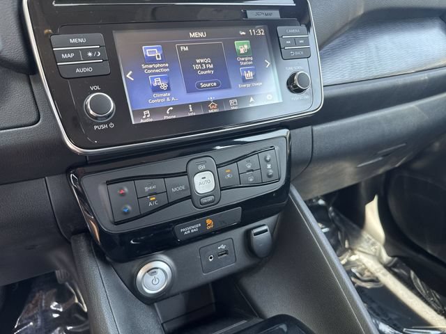 Used 2018 Nissan Leaf SV w/ SV Technology Package FWD image 23