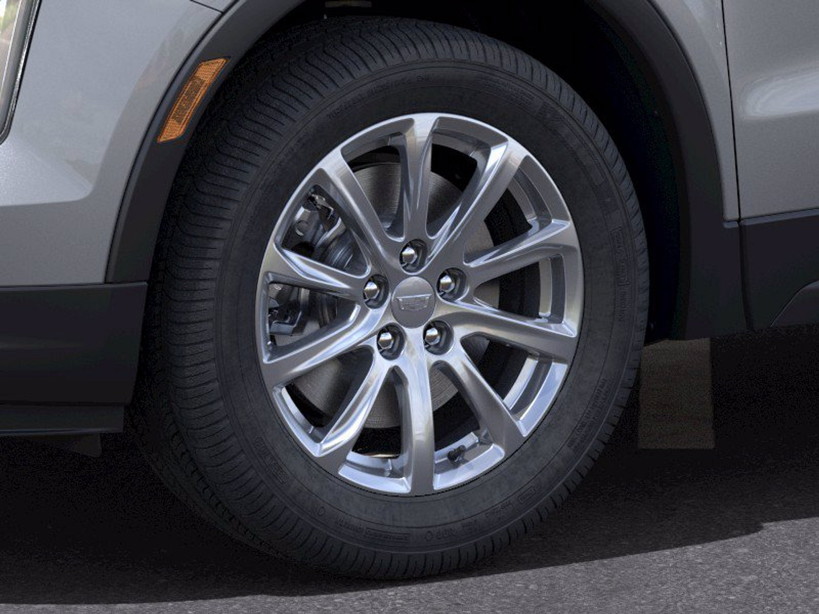 New 2022 Cadillac XT4 Luxury w/ Driver Awareness Package AWD/4WD image 9