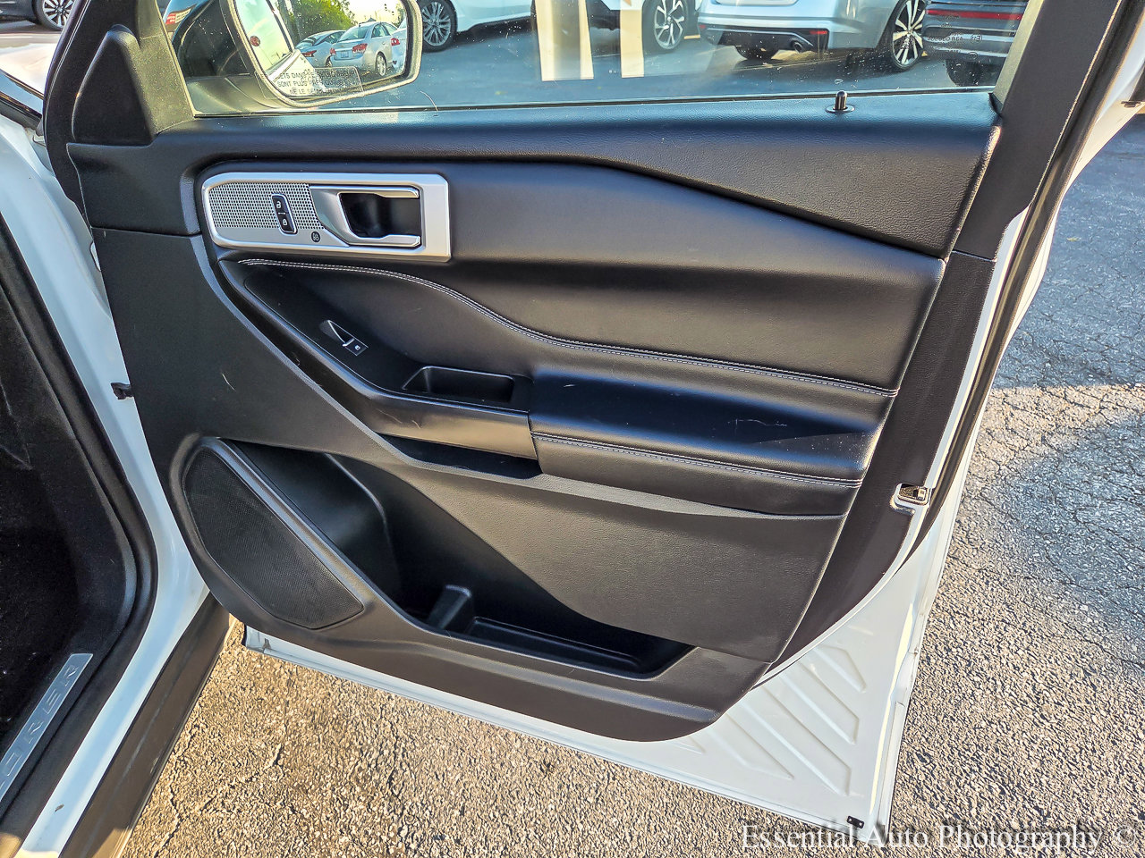 Used 2020 Ford Explorer Limited AWD/4WD image 33
